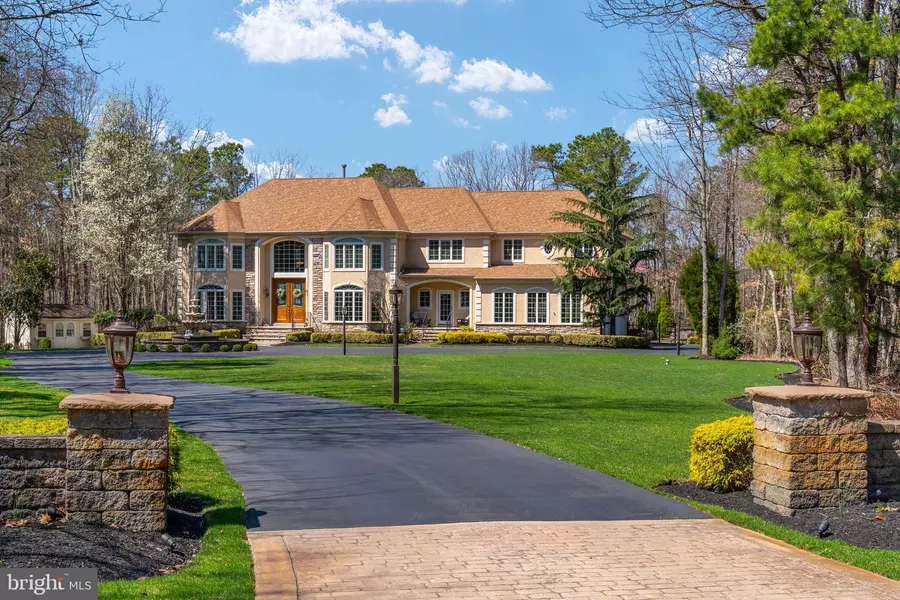 11 OVERLOOK CT, Medford, NJ 08055