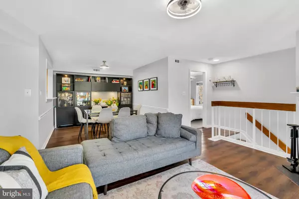 Clifton, VA 20124,13689 ORCHARD DR #3689