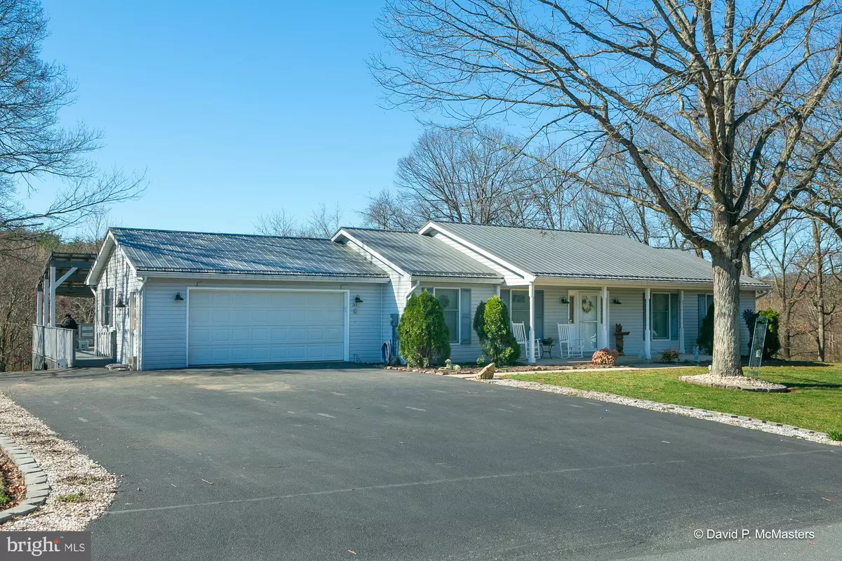 Berkeley Springs, WV 25411,145 WOODSIDE LN