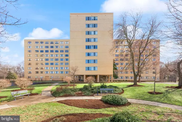 6631 WAKEFIELD DRIVE #213A, Alexandria, VA 22307