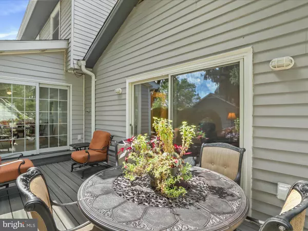 Potomac, MD 20854,1752 GLASTONBERRY RD