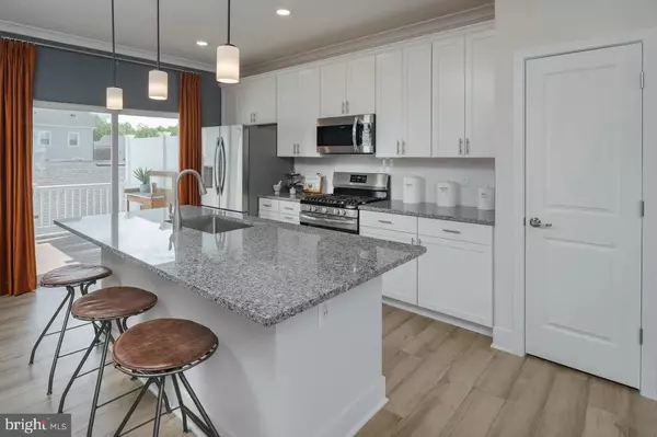 White Plains, MD 20695,11009 BARNARD PLACE