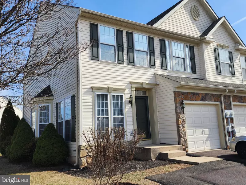 2673 CRABAPPLE CIR, Perkasie, PA 18944