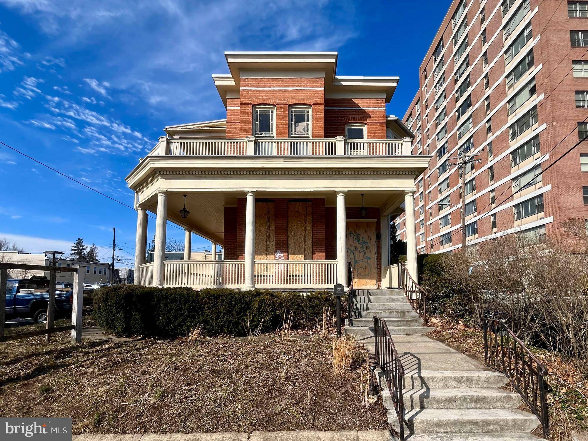 Baltimore, MD 21211,3818 ROLAND AVE