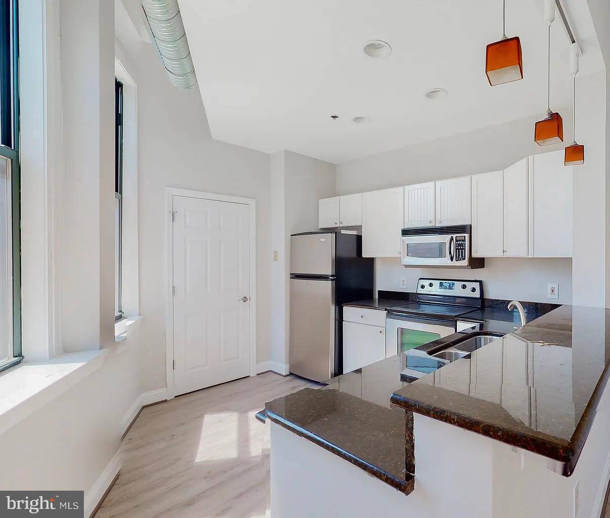 330 N CHARLES ST N #2B, Baltimore, MD 21201