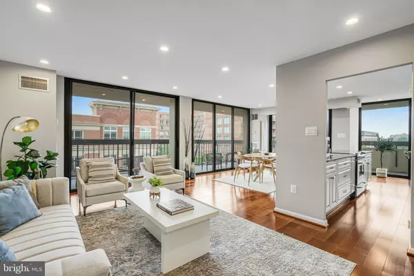 Alexandria, VA 22314,400 MADISON ST #704