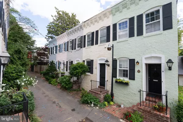 Washington, DC 20007,7 POMANDER WALK NW