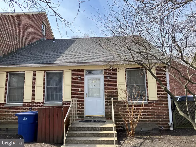 48 BUTTONWOOD ST, Mount Holly, NJ 08060