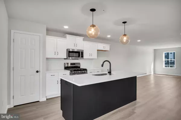 Carlisle, PA 17015,6 MORGAN CIR #012-03