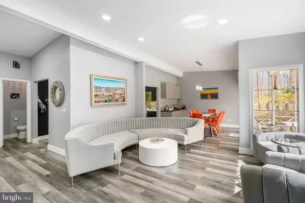 Pikesville, MD 21208,3207 MIDFIELD RD