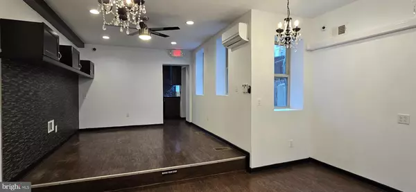 Philadelphia, PA 19125,605 E GIRARD AVE