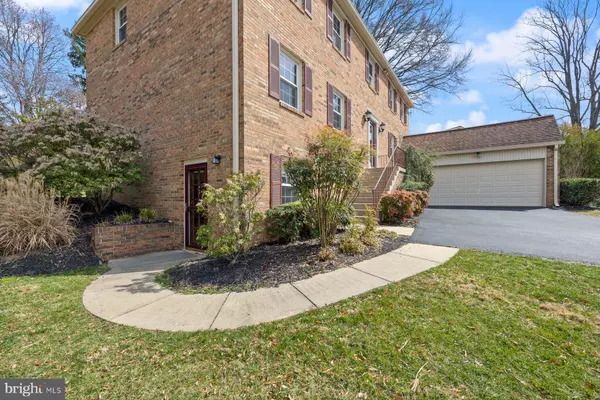 Potomac, MD 20854,9921 BEDFORDSHIRE CT