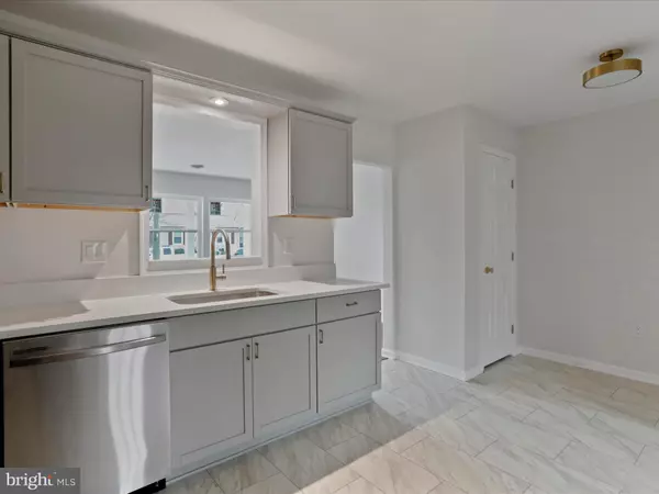 Front Royal, VA 22630,829 W 14TH ST