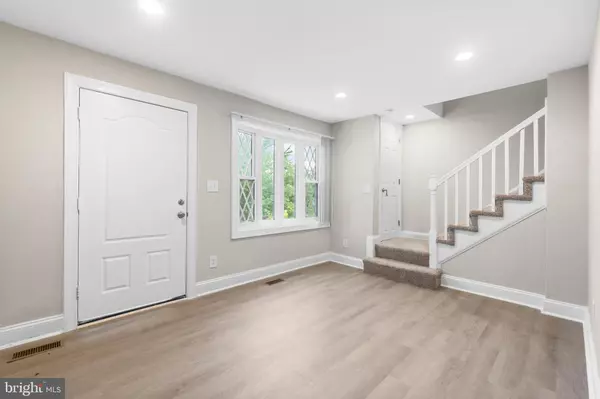 Washington, DC 20032,521 FOXHALL PL SE