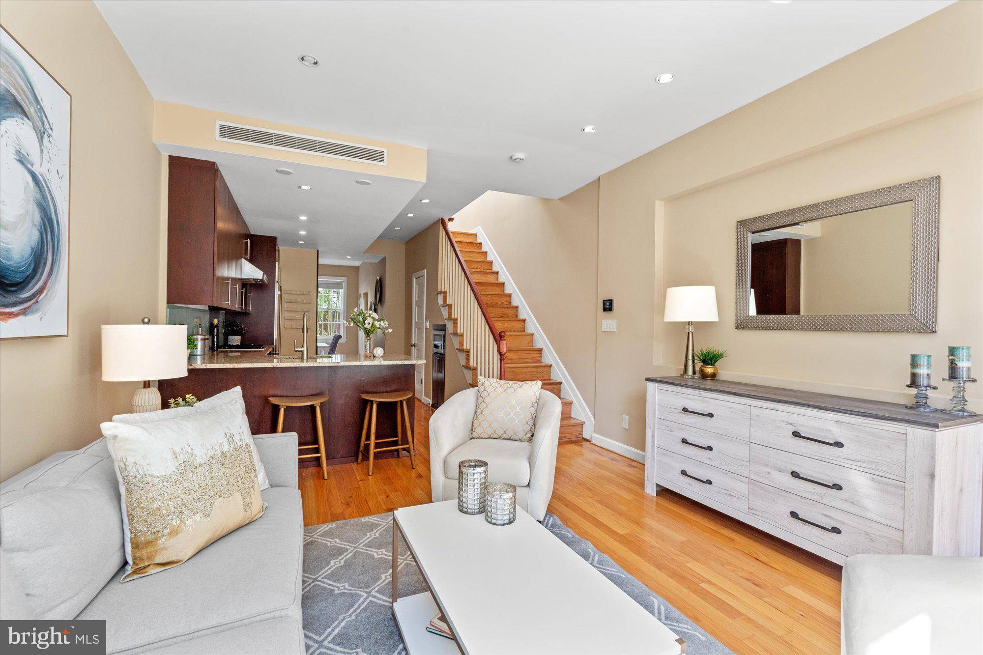 Washington, DC 20037,818 NEW HAMPSHIRE AVE NW