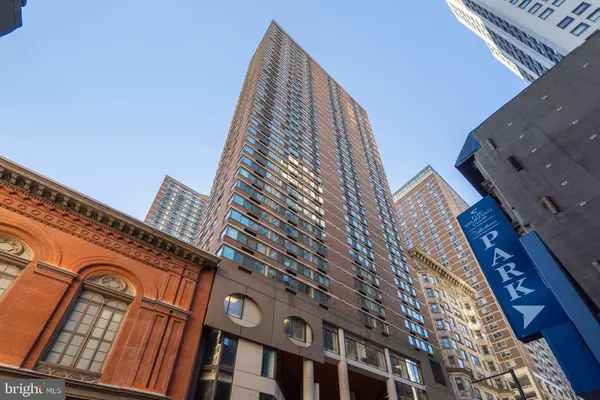 Philadelphia, PA 19102,1420 LOCUST ST #01B1