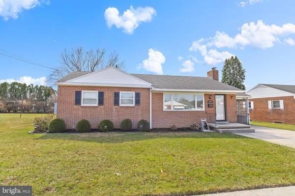 104 KUHN DR, Hanover, PA 17331