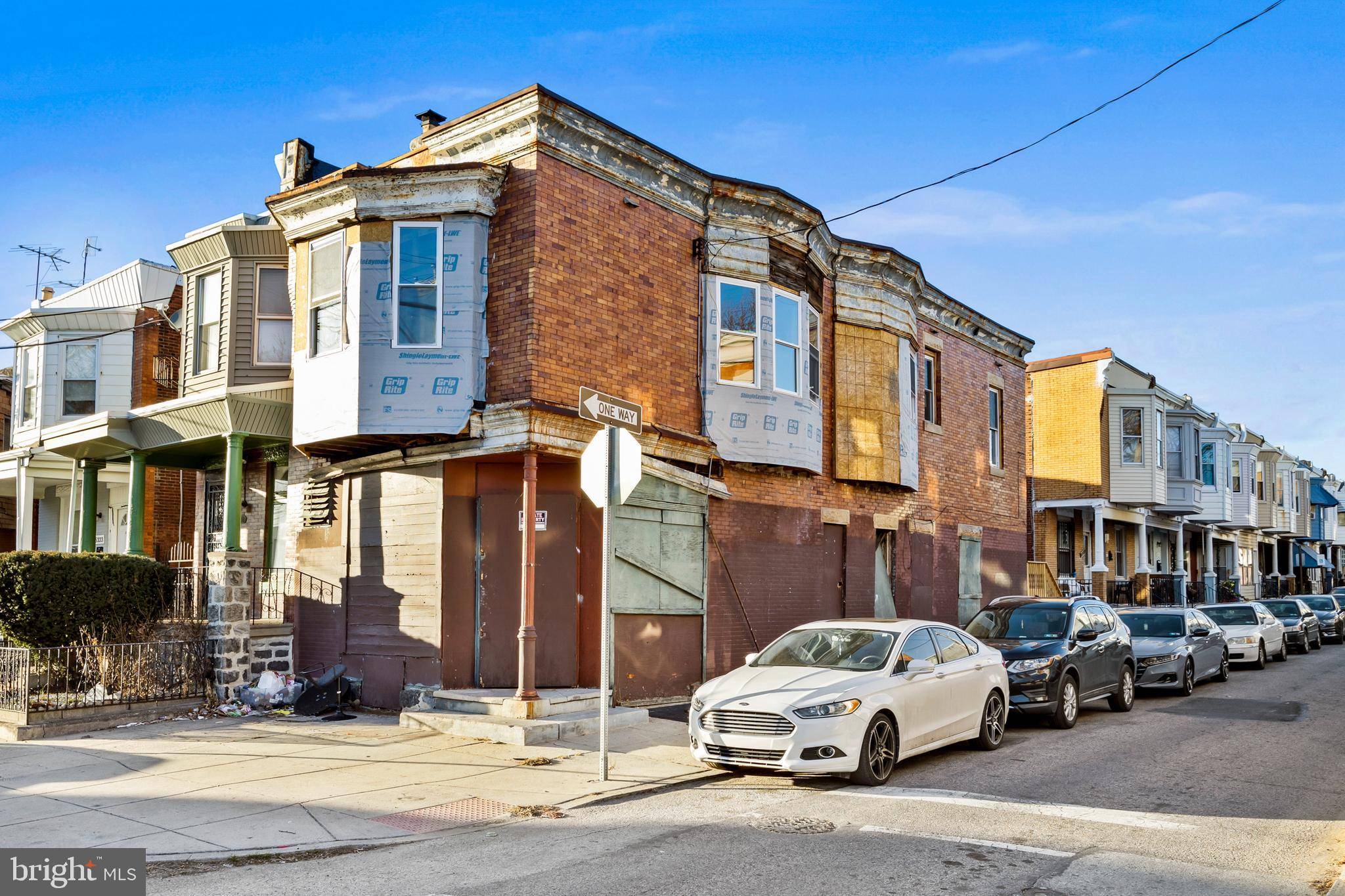 Philadelphia, PA 19139,5329 RACE ST