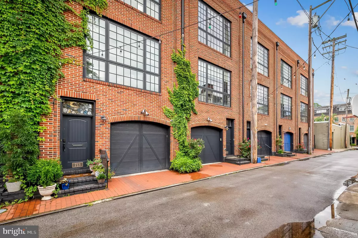 Baltimore, MD 21231,715 S REGESTER ST