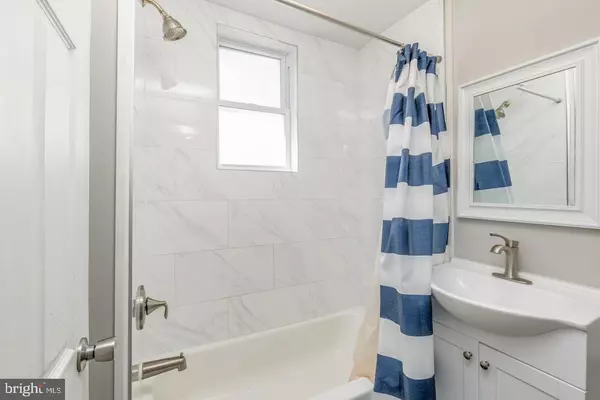 Wildwood, NJ 08260,222 E BURK AVE #5