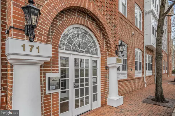 171 SOMERVELLE ST #213, Alexandria, VA 22304