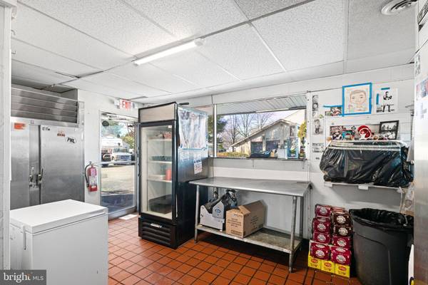Mount Ephraim, NJ 08059,310 BLACK HORSE PIKE