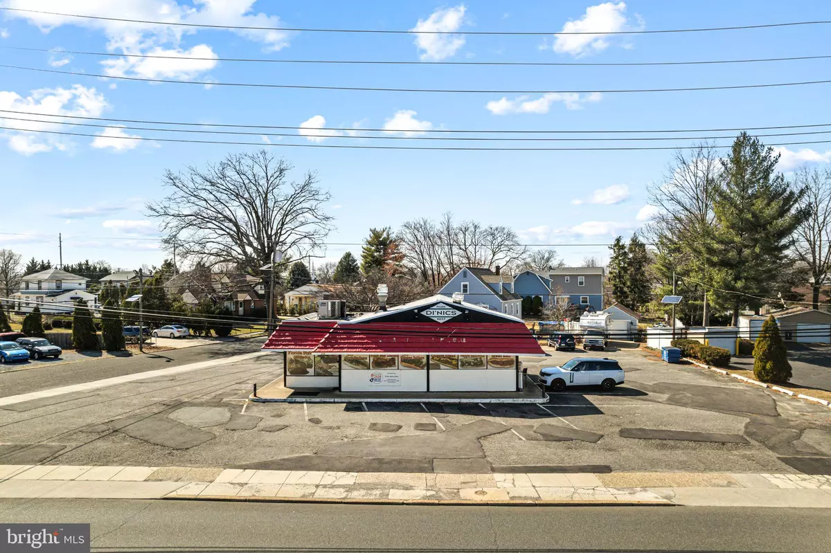 Mount Ephraim, NJ 08059,310 BLACK HORSE PIKE