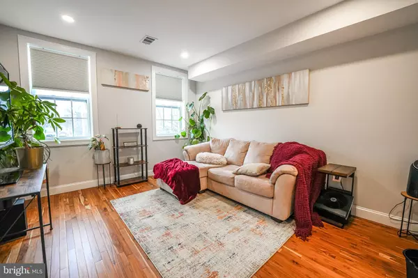 Washington, DC 20002,731 18TH ST NE #2