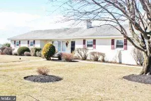 135 WINTERSVILLE RD, Myerstown, PA 17067