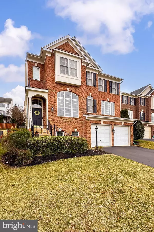 Alexandria, VA 22310,5854 GOVERNORS HILL DR