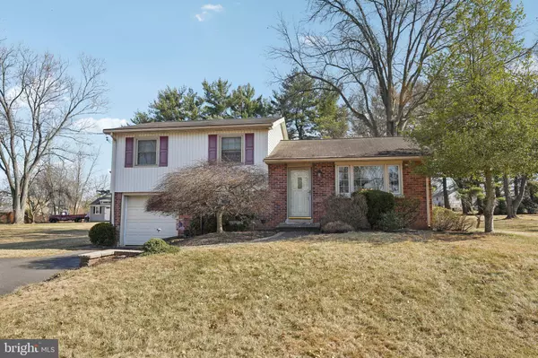 1537 GARDEN RD, Lansdale, PA 19446