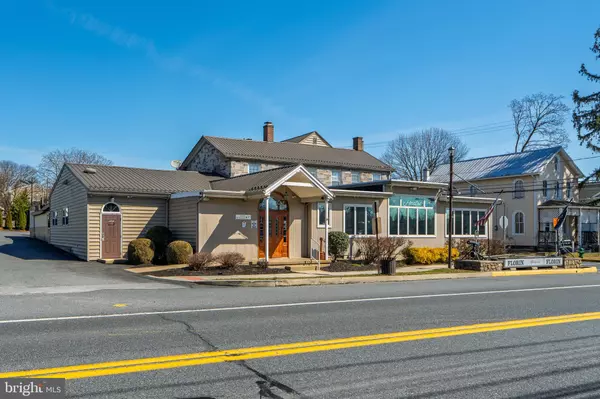 Mount Joy, PA 17552,905 W MAIN ST