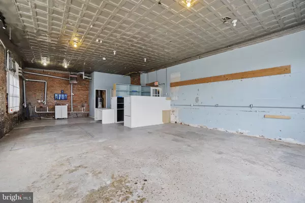 Washington, DC 20002,723 F ST NE