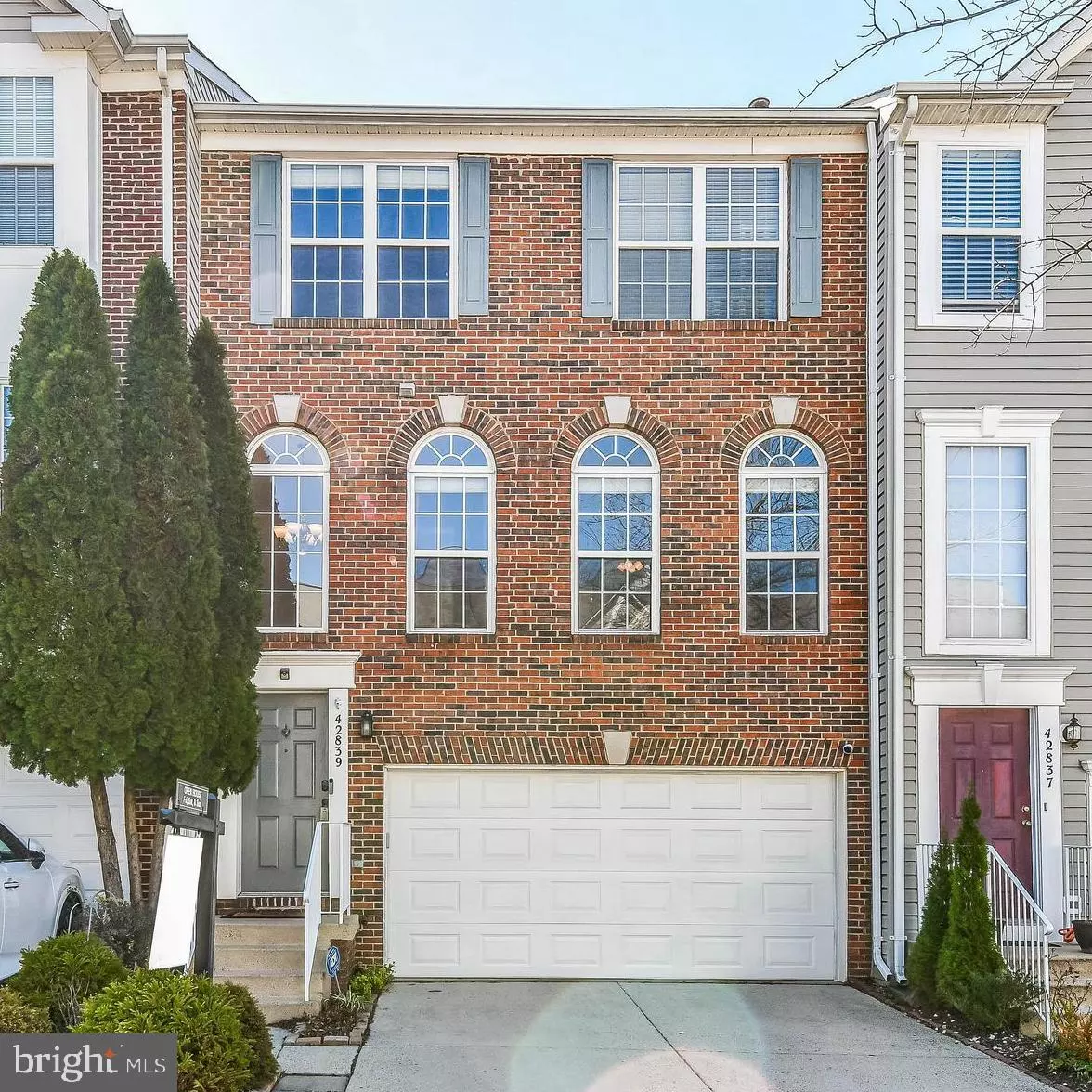 Chantilly, VA 20152,42839 SHALER ST