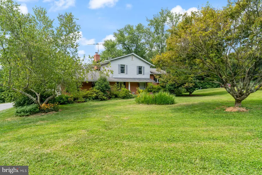 2810 RAINBOW DR, Westminster, MD 21157