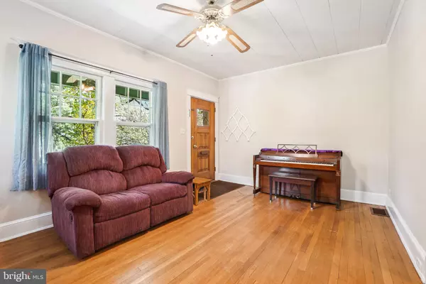 Takoma Park, MD 20912,433 ETHAN ALLEN AVE