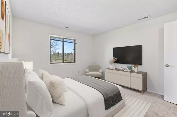 Plainsboro, NJ 08536,1915 ASPEN DR