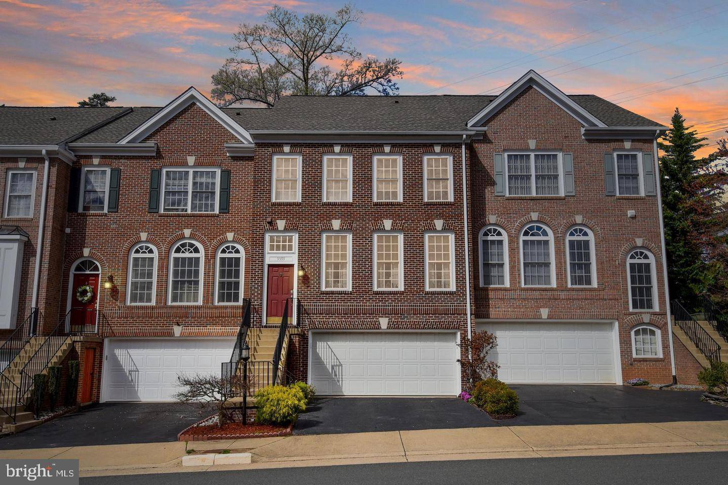 5595 GOVERNORS POND CIR, Alexandria, VA 22310