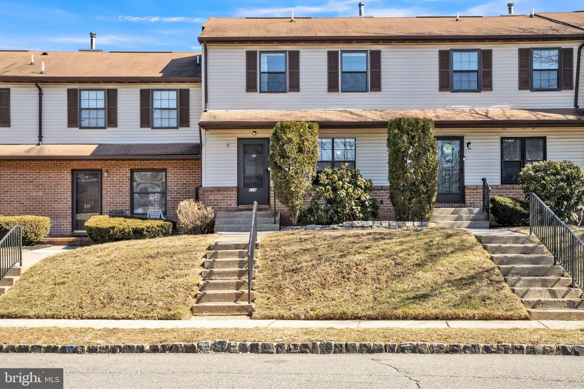 Hackettstown, NJ 07840,216 RIVA DR