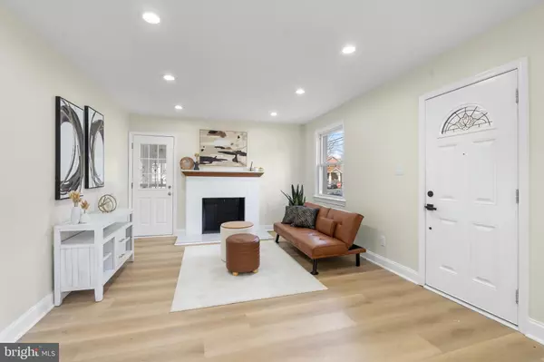 Washington, DC 20018,3082 CLINTON ST NE