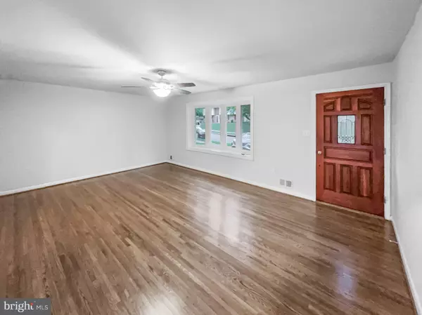 Beltsville, MD 20705,12511 CALVERT HILLS DR