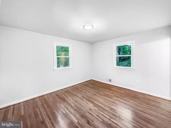 Beltsville, MD 20705,12511 CALVERT HILLS DR