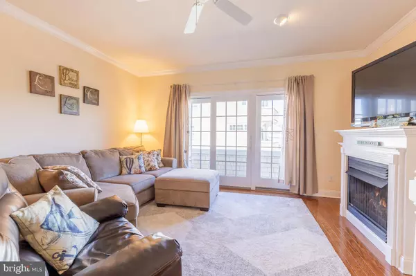 Cape May, NJ 08204,936 LAFAYETTE ST #5