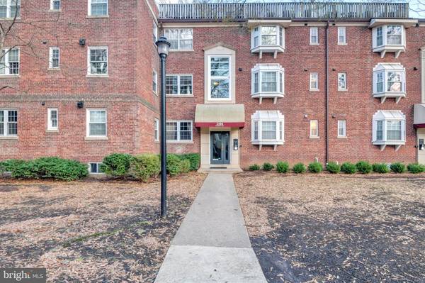 2104 N SCOTT ST #33, Arlington, VA 22209