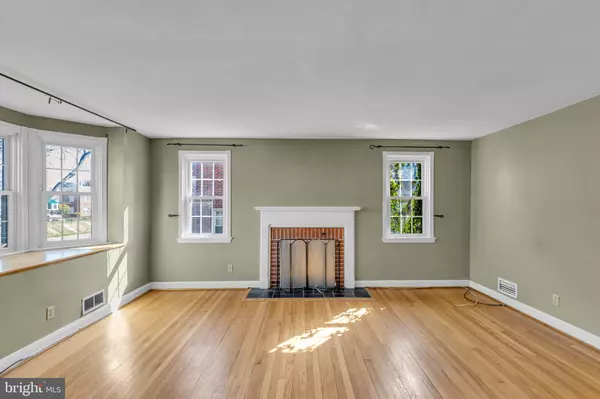 Catonsville, MD 21228,6147 REGENT PARK RD