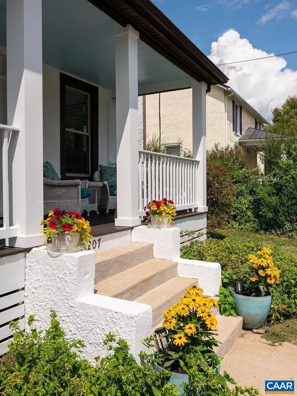 Charlottesville, VA 22902,207 DOUGLAS AVE