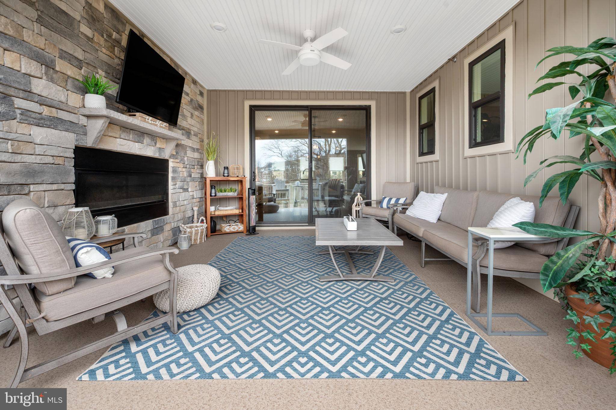 Cockeysville, MD 21030,240 HICKORY HOLLOW CT
