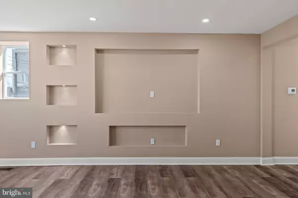 Philadelphia, PA 19124,2096 GRANITE ST