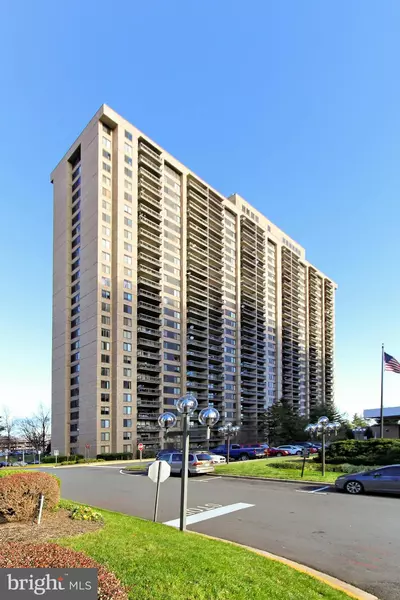 3705 S GEORGE MASON DR #2112S, Falls Church, VA 22041