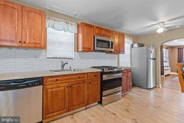 Bordentown, NJ 08505,14 ELM AVE